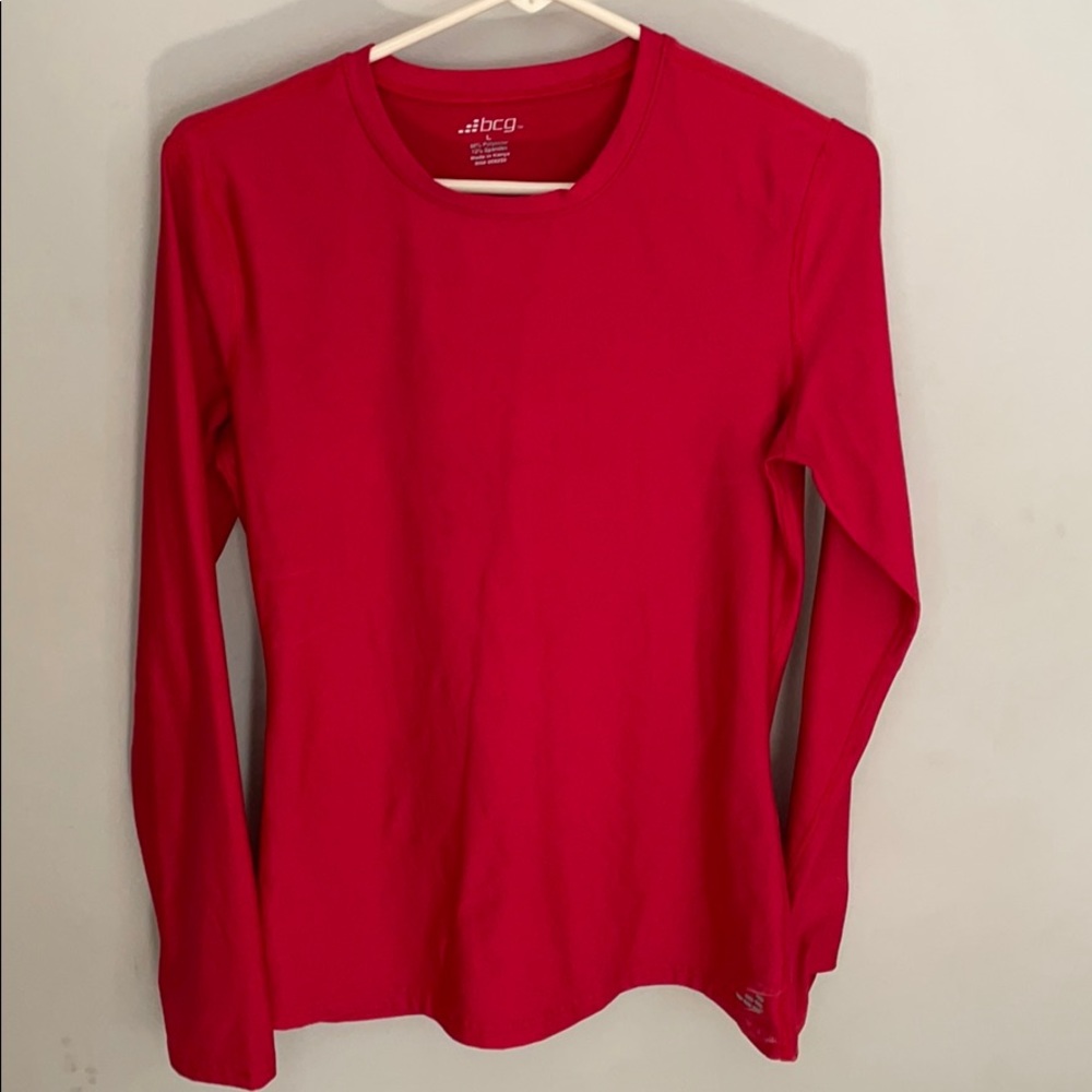 Women’s BCG cold weather long sleeve running top.
